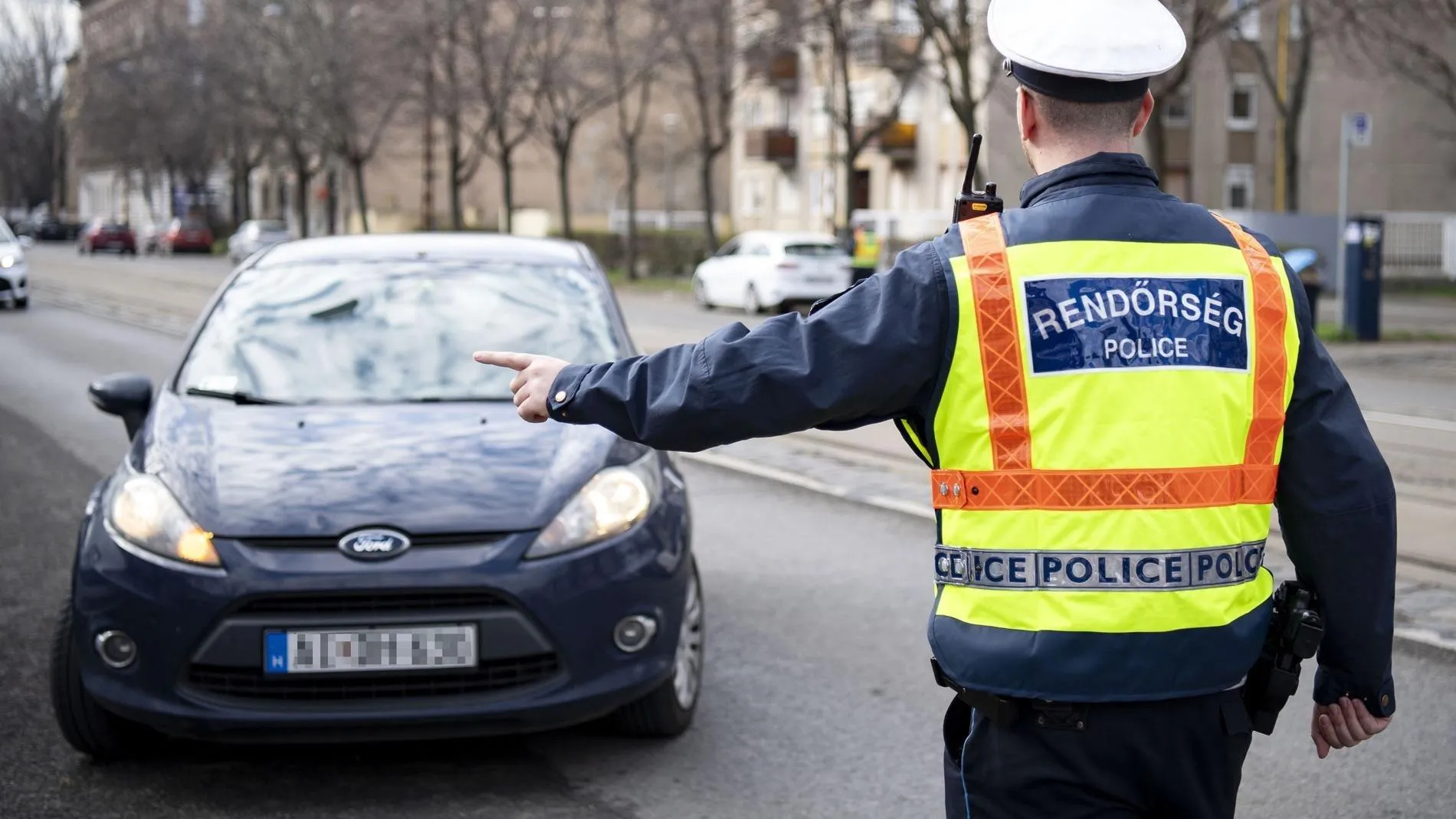 Kenőpénzzel próbálta megúszni az ittas vezetést Debrecenben