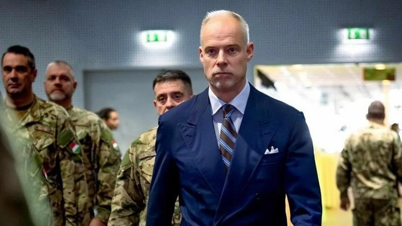 Szalay-Bobrovniczky Kristóf: a Magyar Honvédség segít a bajban