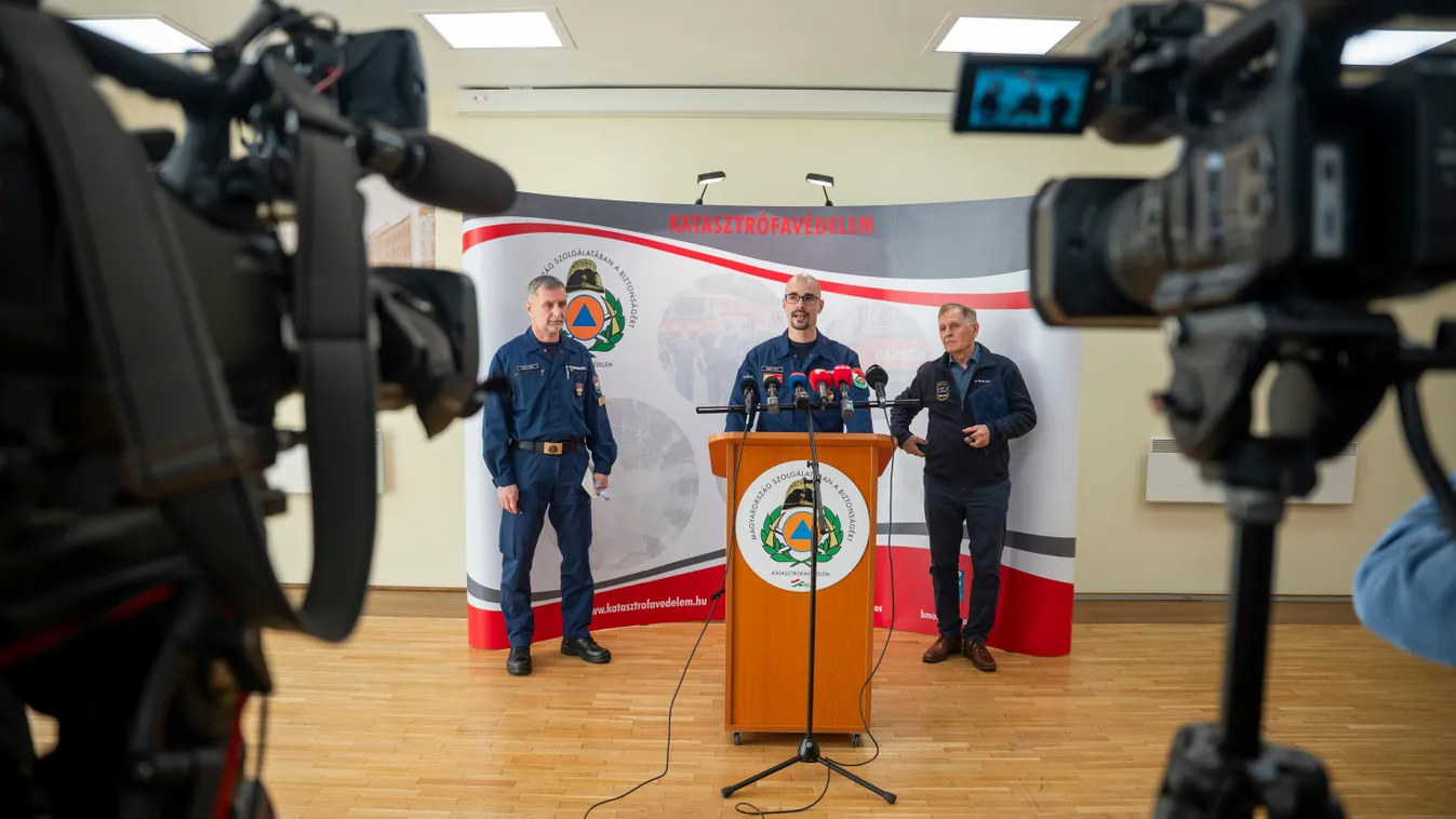 Operatív Törzs: senki se induljon útnak ott, ahol meteorológiai riasztás lesz érvényben ónos eső miatt