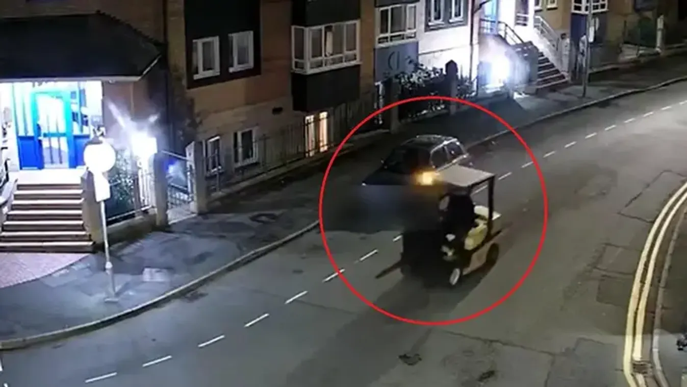 Lopott targoncával csapatta az úton egy férfi, közben whisky-t kortyolgatott - Videó