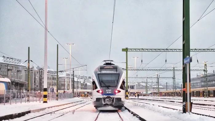 Lázár: nem tapasztalható fennakadás a vonatok közlekedésében