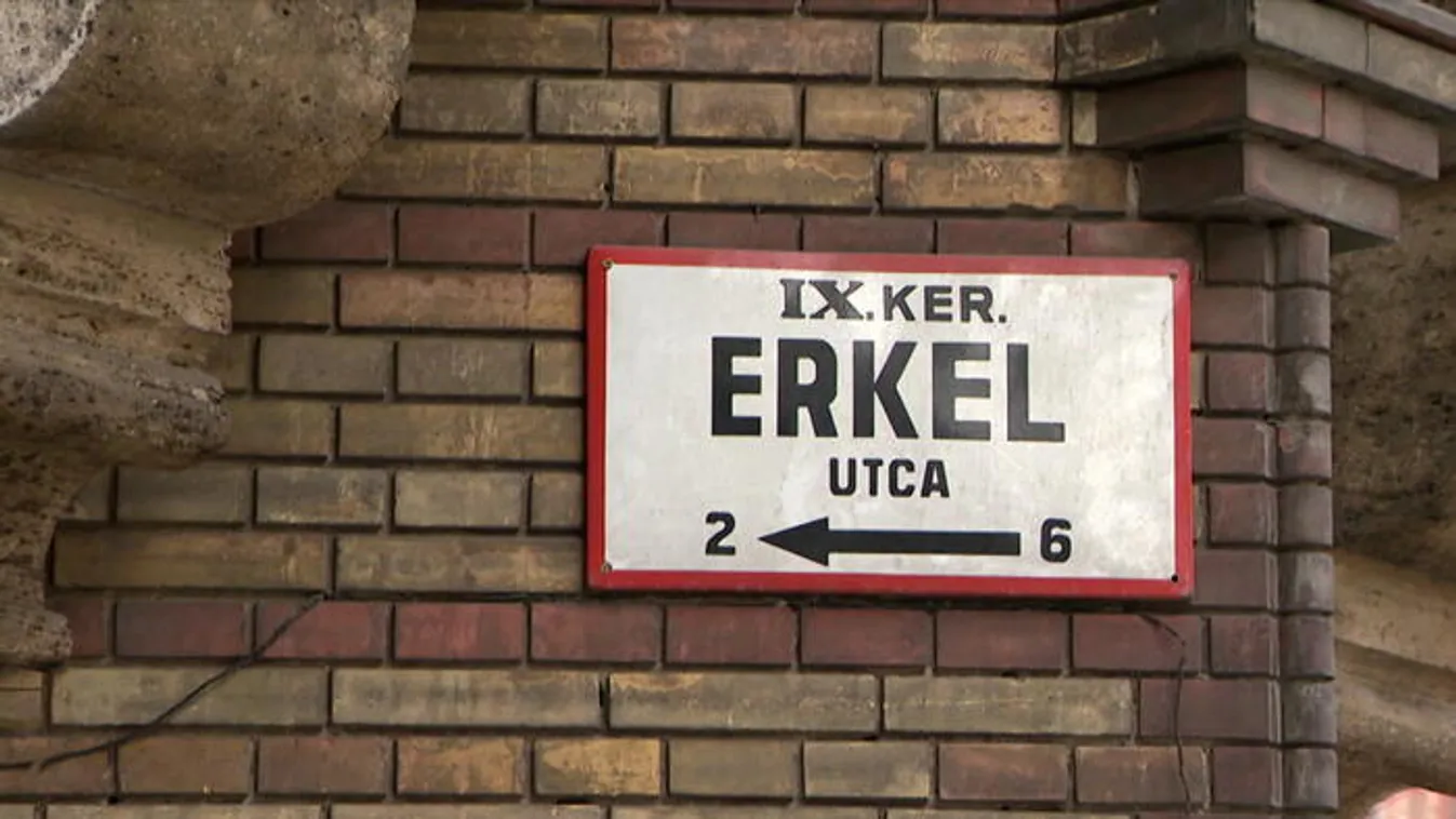 Telefontöltő miatt késelte meg saját húgát