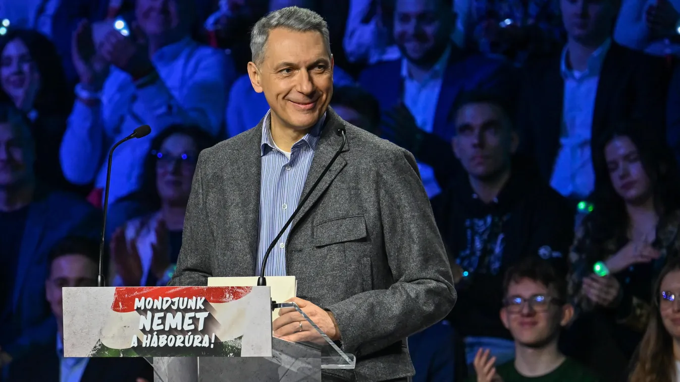 Bocsánatot kért Lázár János a cigányságtól a korábbi kijelentése miatt