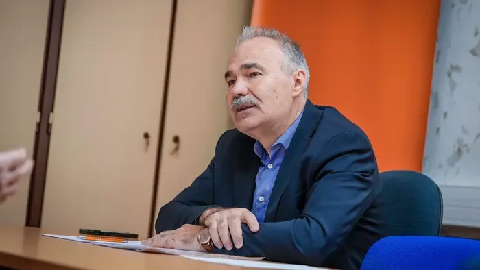 Nem akárkitől kapott pusztító pofont Magyar Péter: Mit akar, aki a gazt sem tudja megkülönböztetni a napraforgótól?