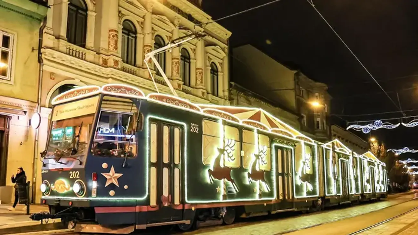 Ismét a miskolci Európa legszebbje: Így néz ki az idei adventi villamos