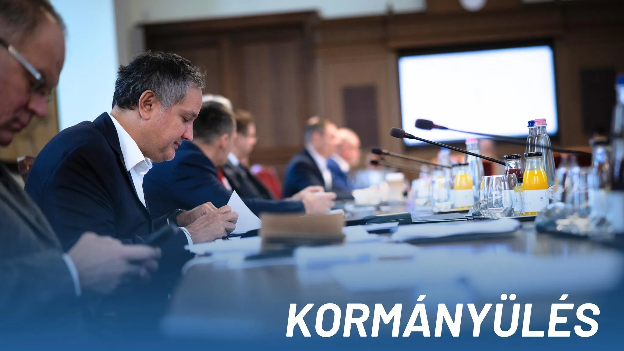 Újabb százmilliárd forintos programot jelentett be Nagy Márton