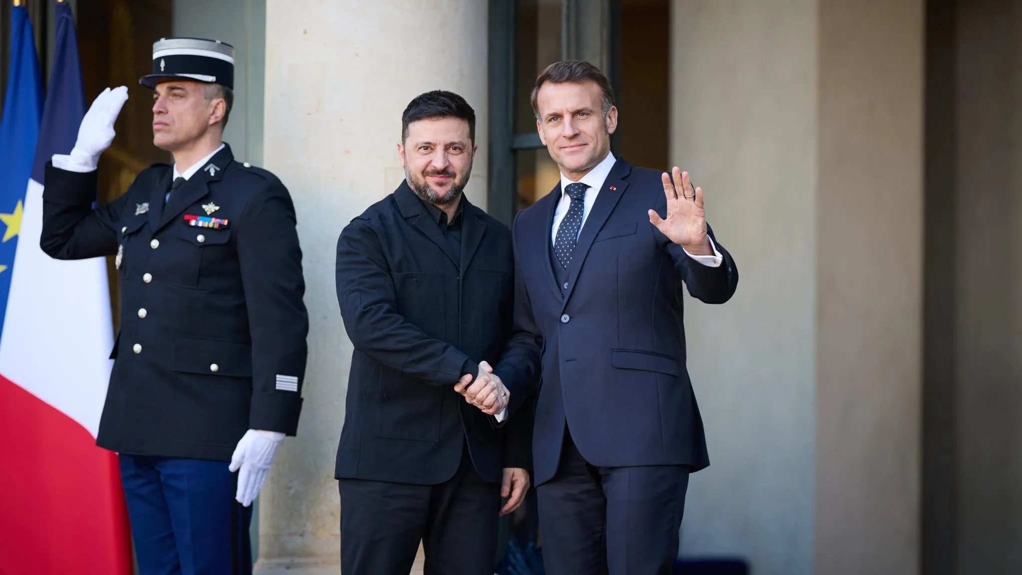 Párizsban gyűlnek össze a háborúpárti vezetők