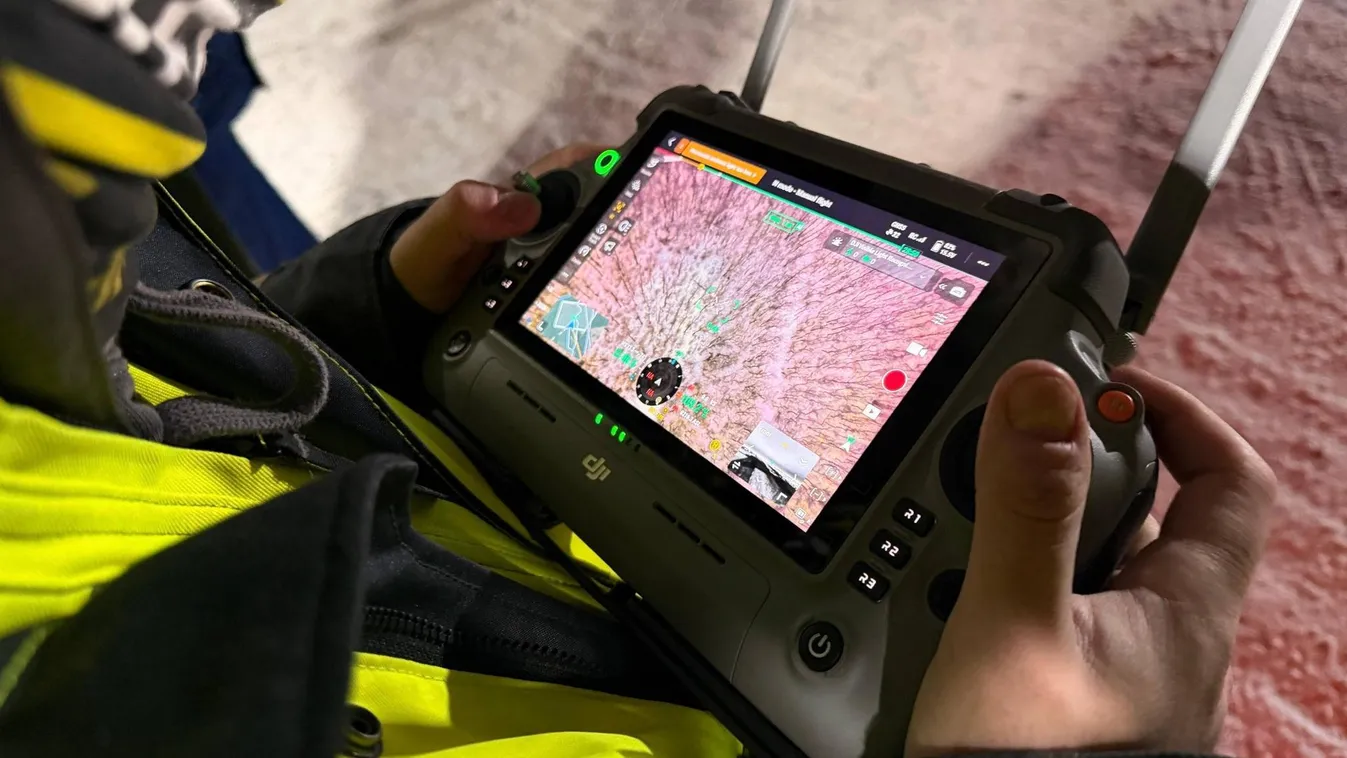 Kutyákkal és drónokkal is keresték az eltűnt nyugdíjast Gyálon