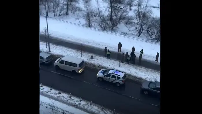 Kiszolgáltatott embereket hurcolnak a frontra + Videó