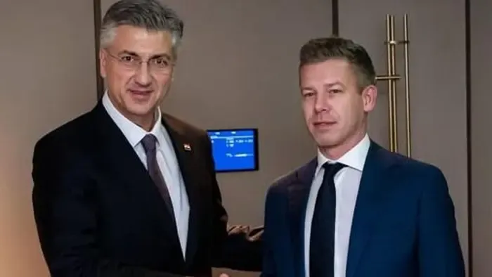 Egyre nyilvánvalóbbá válik: Magyar Péter is az olcsó orosz olaj ellen lobbizhatott