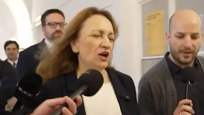 A Tisza Párt budapesti frakcióvezetője is néma maradt a Barátság-vezeték elzárásával kapcsolatban