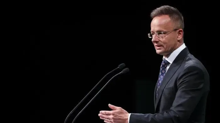 Tombolnak az ukránok, mert Szijjártó Péter leleplezte őket, hogy nem mondanak igazat a Barátság vezetékről