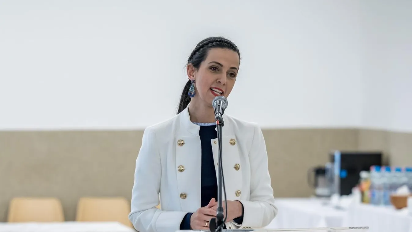 Koncz Zsófia: a választás tétje, hogy fennmaradnak-e a családtámogatások