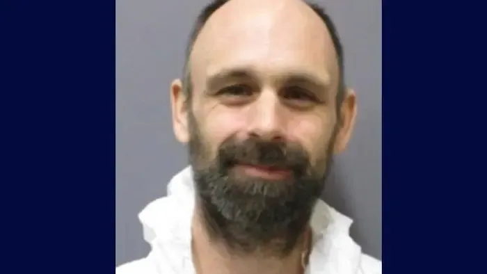 Kalapáccsal verte halálra szüleit egy férfi