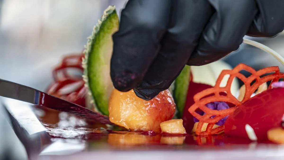 Édes támogatás: a kormány a cukrászdákra is kiterjeszti az 5+1 pontból álló vendéglátóipari akciótervet