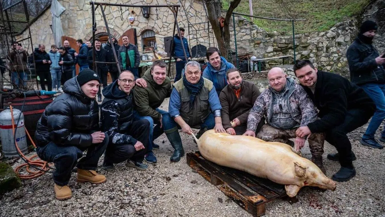 Orbán Viktor: Billentyűvel nem lehet választást nyerni, ajtót kell kopogtatni + videó