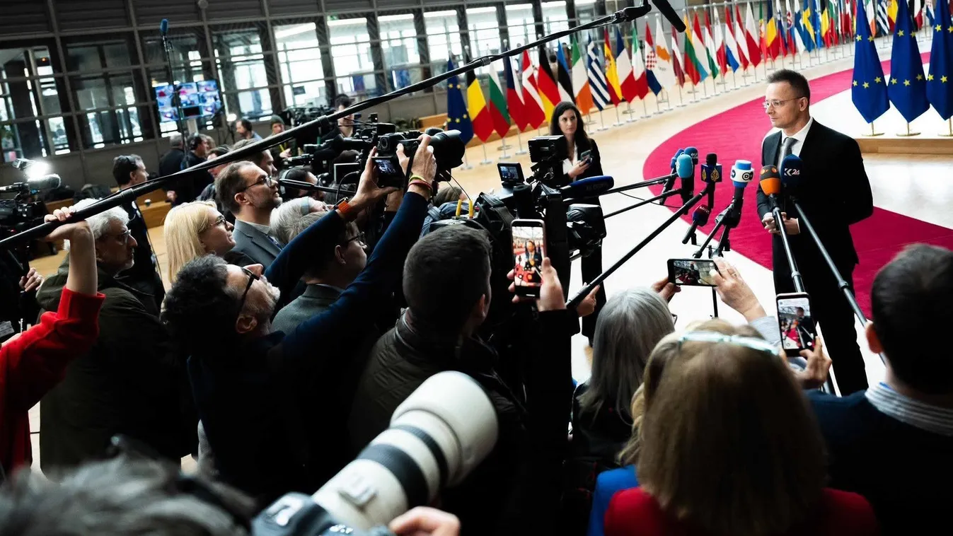 Szijjártó Péter: Ukrajna Brüsszellel és a magyar ellenzékkel játszik össze