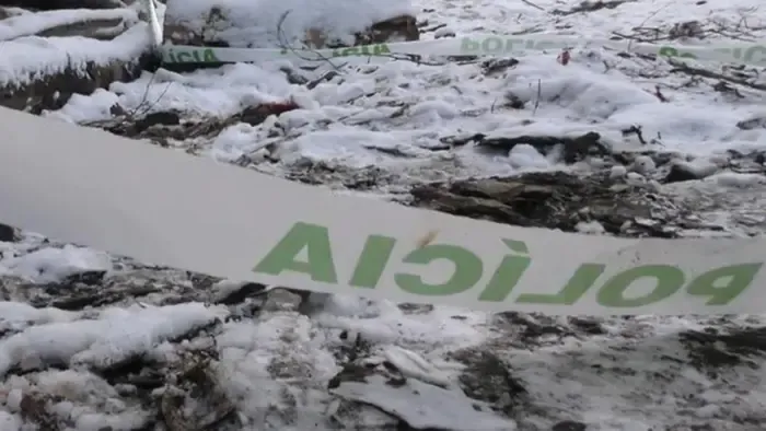 Az udvaron szülte meg gyerekét egy fiatal nő, a pici meghalt - videóval