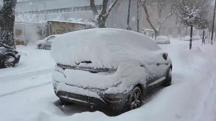 Iszonyatos mennyiségű hó hullott Kőszegen - Fotók
