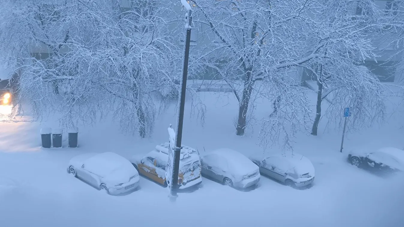 Összehívták a védelmi bizottságot Sopronban, lezárták a határt