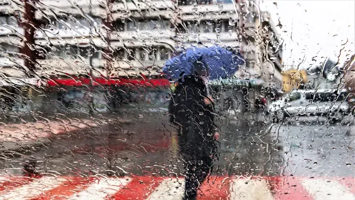 Jön az év első zivatara