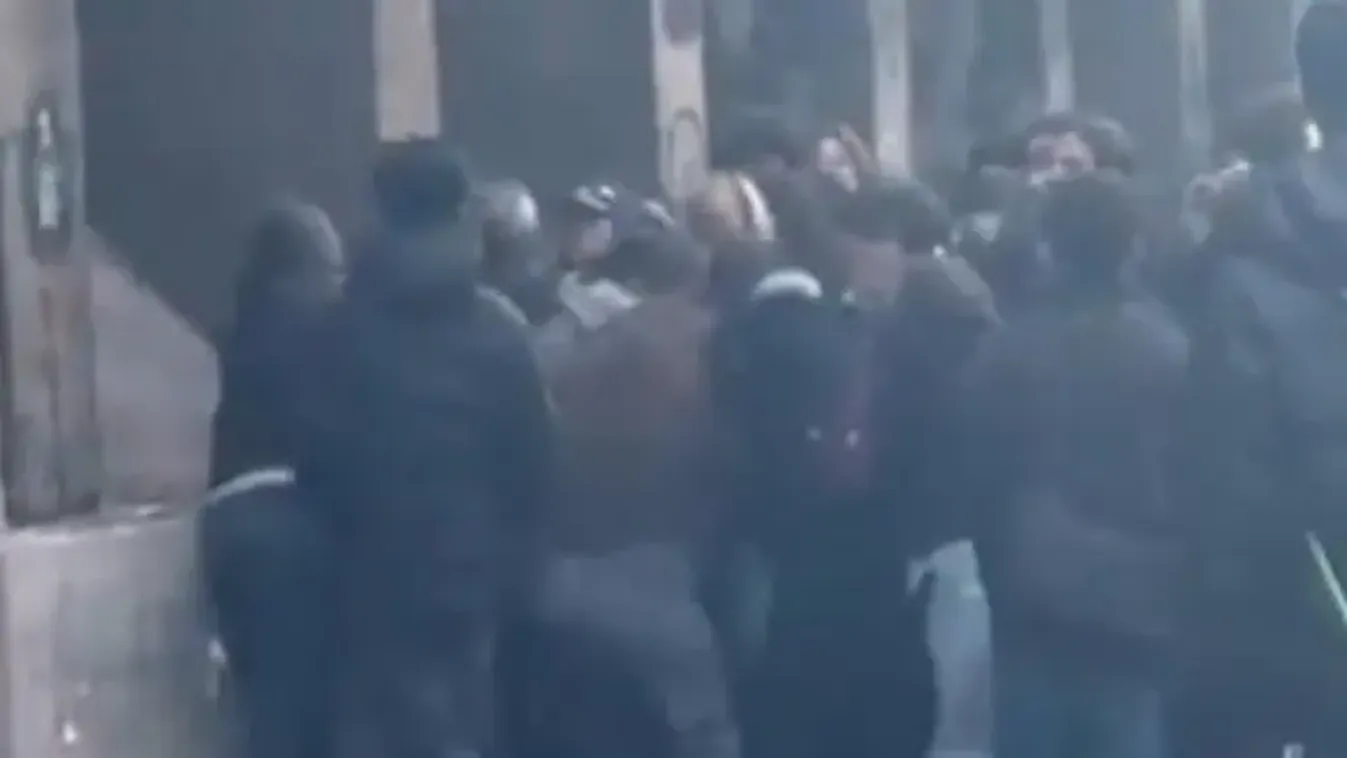 Meglincseltek egy keresztény fiatalembert Lyonban