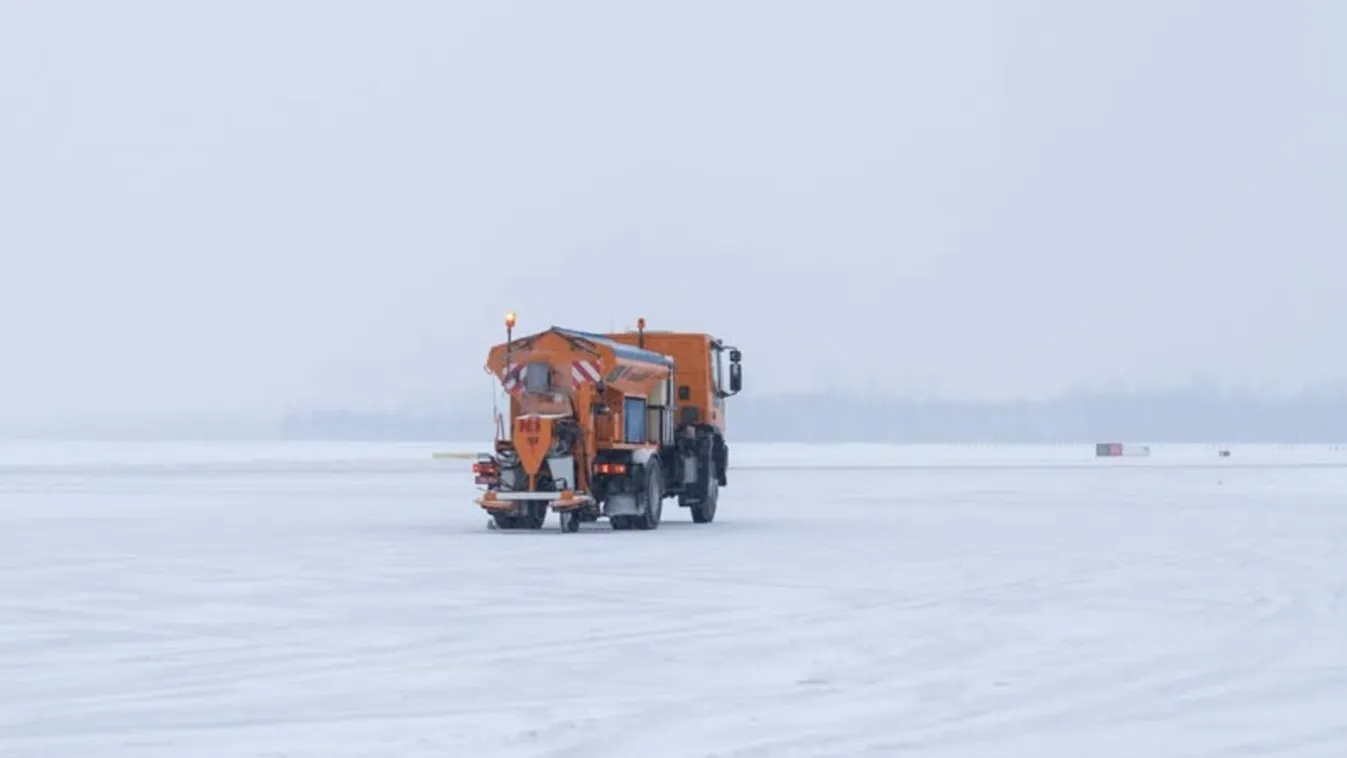 Fehérbe borult a Liszt Ferenc reptér - Megszólalt a Budapest Airport