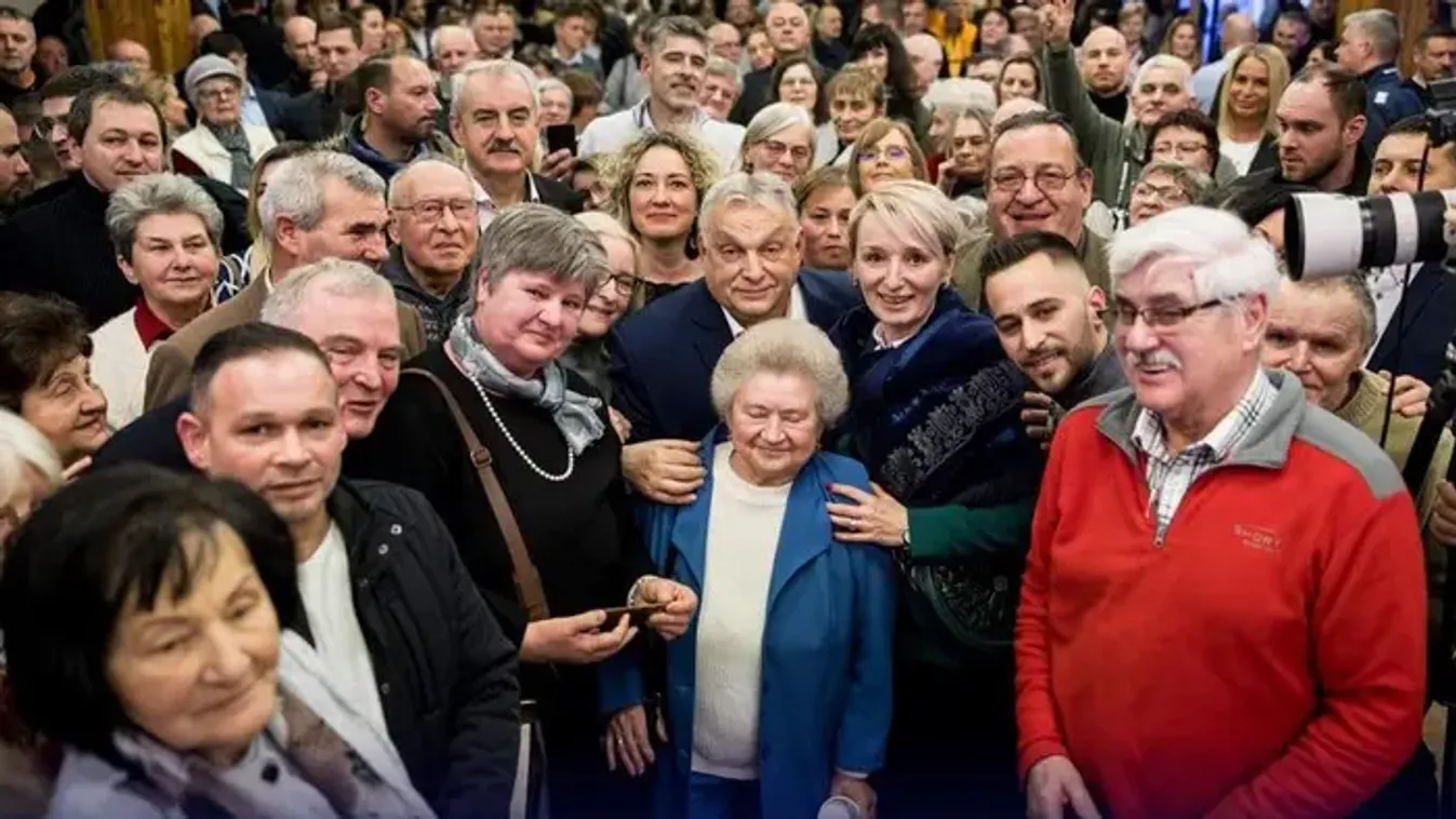 Orbán Viktor két településen is tárgyalt