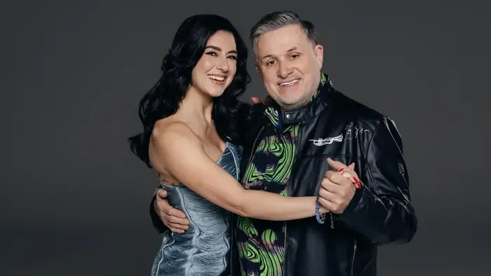 Stohl András után Galambos Lajcsi is rózsát ragadott, nem akárkinek szánta