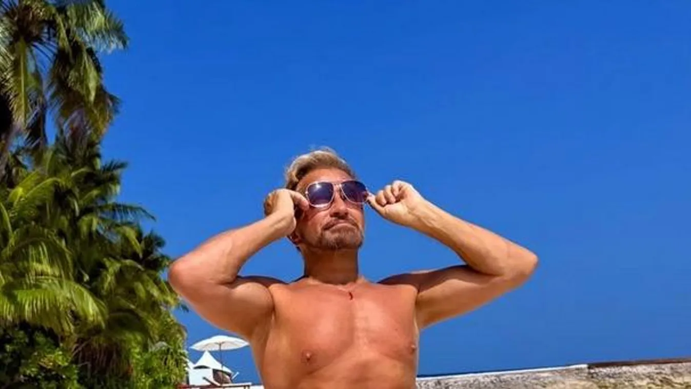 Jákob Zoli kockahasat villantott, bomba formában van