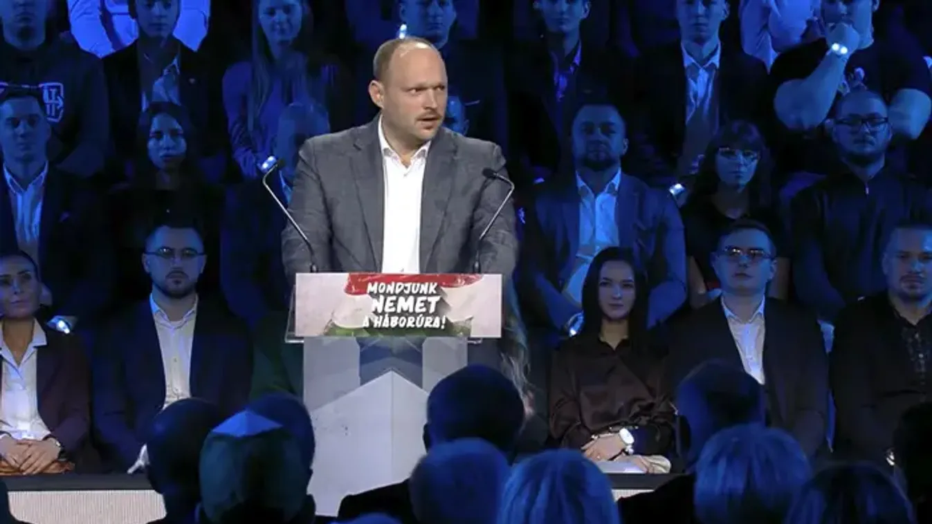 Esztergom polgármestere a Háborúellenes Gyűlésen: védjük meg az eredményeinket a jövőben is