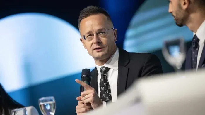 Szijjártó: a Tisza Párt már a januári rezsistopot is támadja