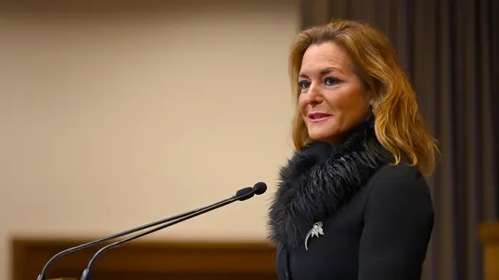 Vitályos Eszter is kimaradna a háborúból, ezért kitöltötte a nemzeti petíciót