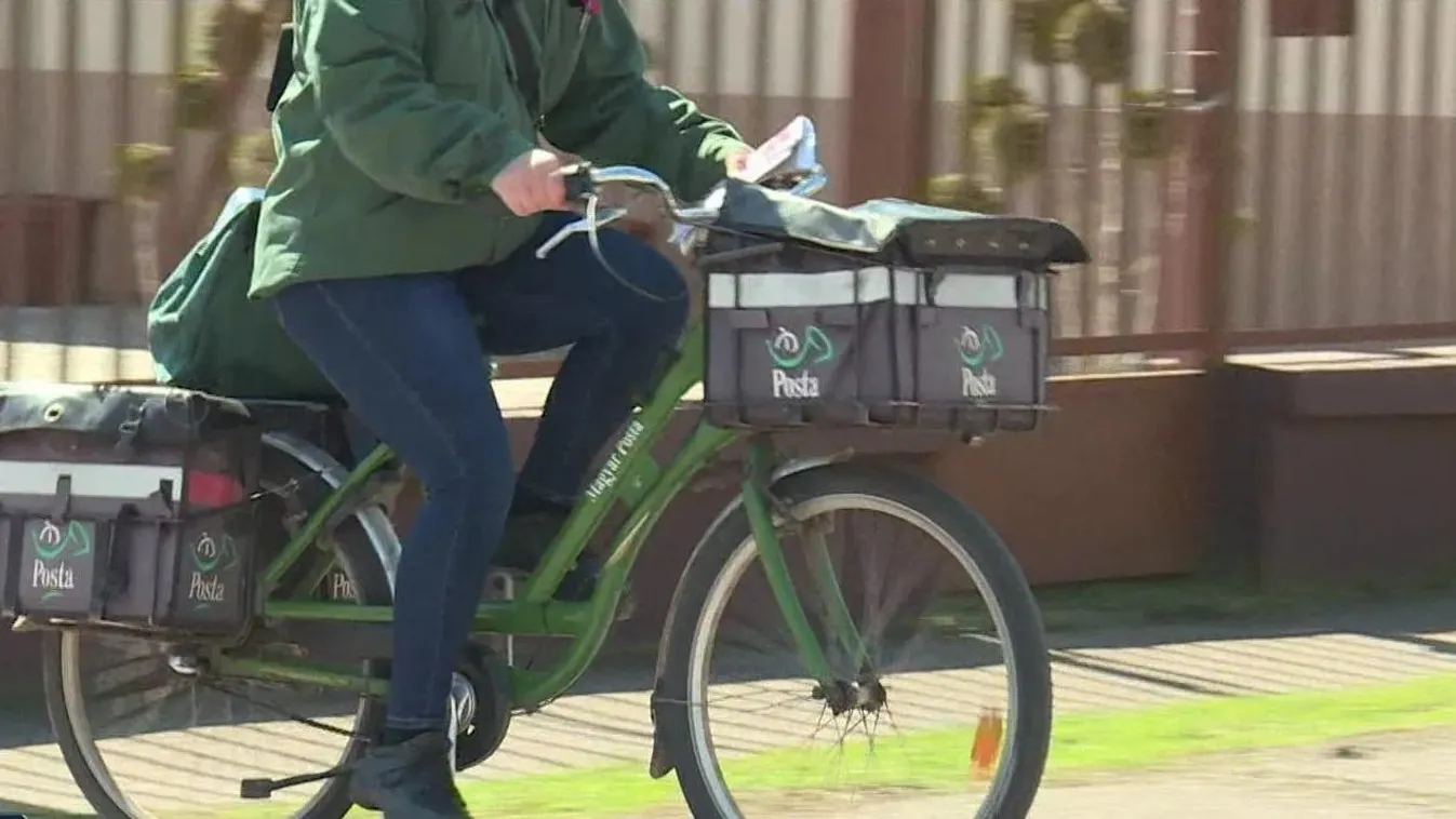 Kinyitotta a csomagot, és ellopott 1,5 milliót a berettyóújfalui postás