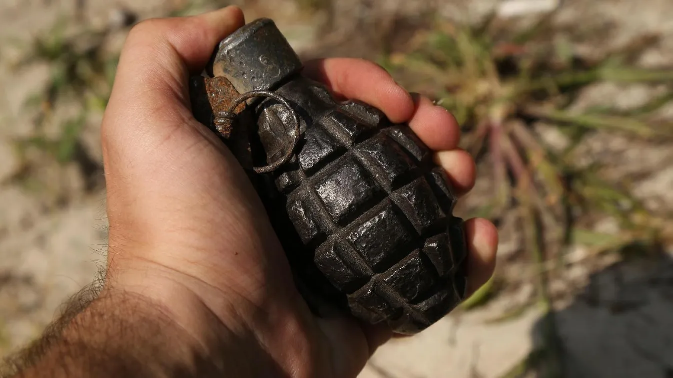 Tragikus véget ért az igazoltatás: kézigránátot hajított a sorozótisztek közé egy ukrán férfi