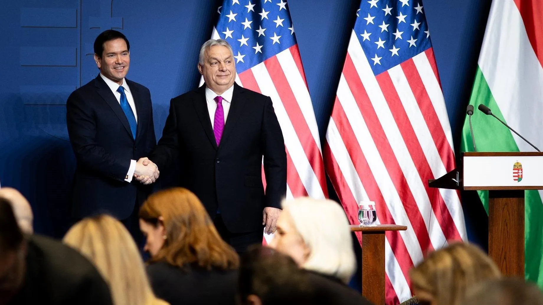 Orbán Viktor: Aki békét akar, velünk tart!