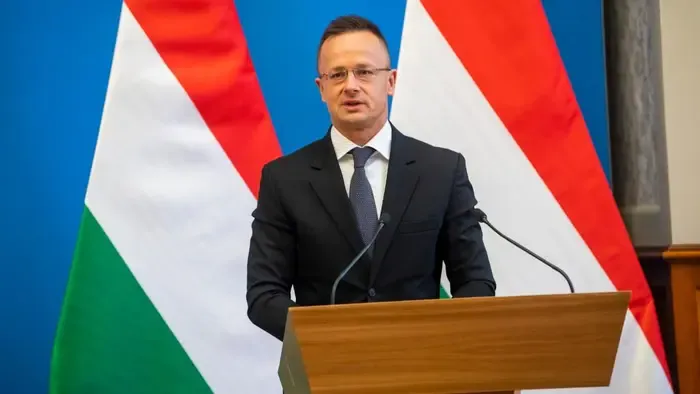 Szijjártó Péter: Ukrajna teljesen értelmetlen háborújában teljesen értelmetlenül halnak meg a magyar emberek