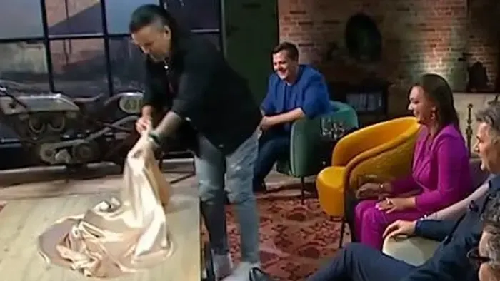 „Na jó, nem bírom tovább!” – Fejes Tamás letépte a tárgyról a terítőt a Kincsvadászok VIP-ben