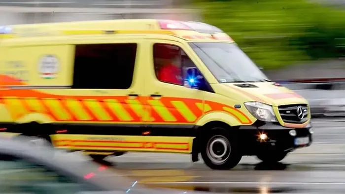 Alaposan meggyűlt a baja a serpenyővel egy kislánynak, mentőket riasztottak