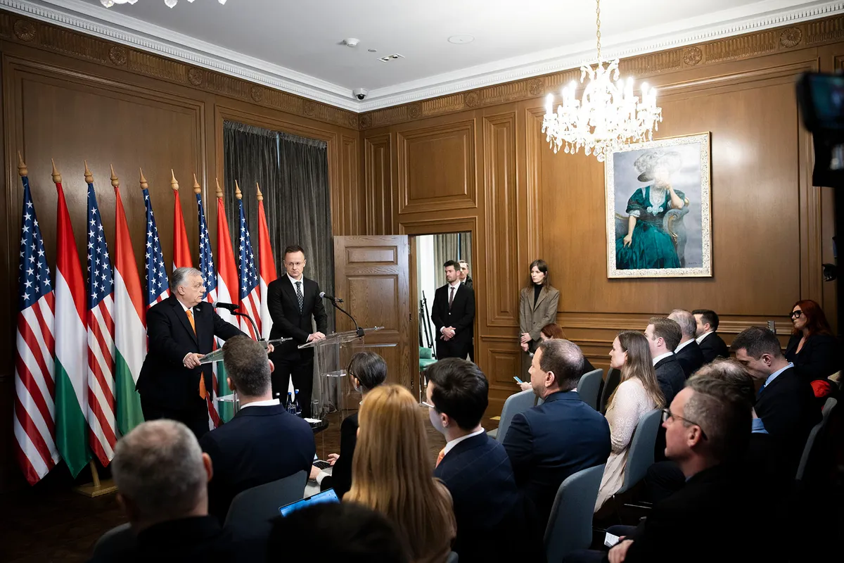 TRUMP, Donald; SZIJJÁRTÓ Péter; ORBÁN Viktor