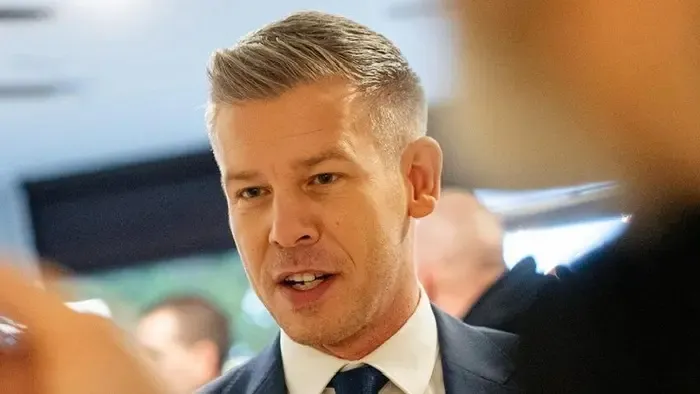 Zárt ajtók mögött a vereségre készíthette föl jelöltjeit Magyar Péter