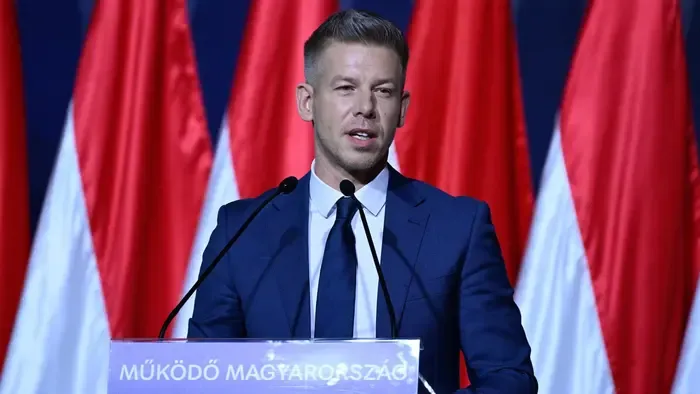 Hidvéghi Balázs: Magyar Péter igent mondott a háborús paktumra, mi mondjunk nemet + videó