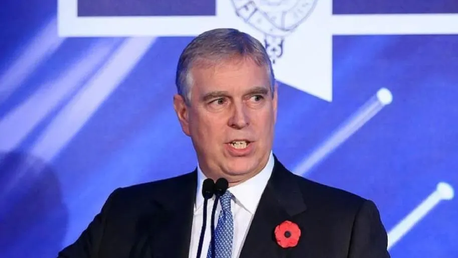 Őrizetbe vették a brit uralkodó öccsét, András volt yorki herceget