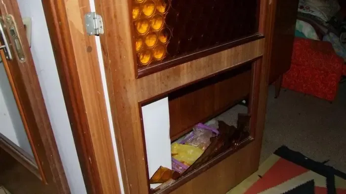 Halálra rugdosta apósát egy férfi, az udvaron esett neki