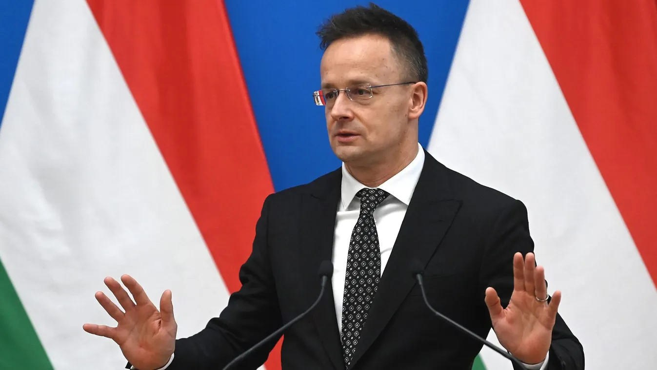 Szijjártó Péter rágalmazás miatt büntetőfeljelentést tesz Magyar Péterrel szemben