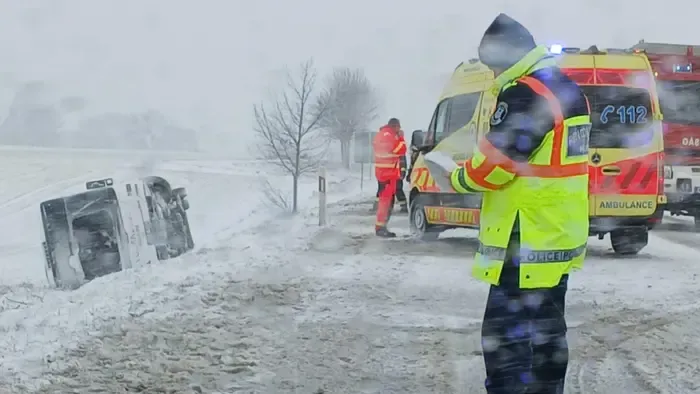 Drámai videón a zalai buszbaleset, rengeteg a sérült