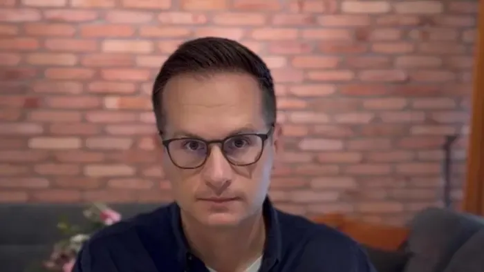 Nagy leleplezést ígér Deák Dániel