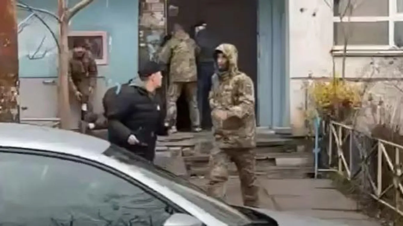 Újabb megrázó videók kerültek ki az ukrajnai brutális kényszersorozásokról