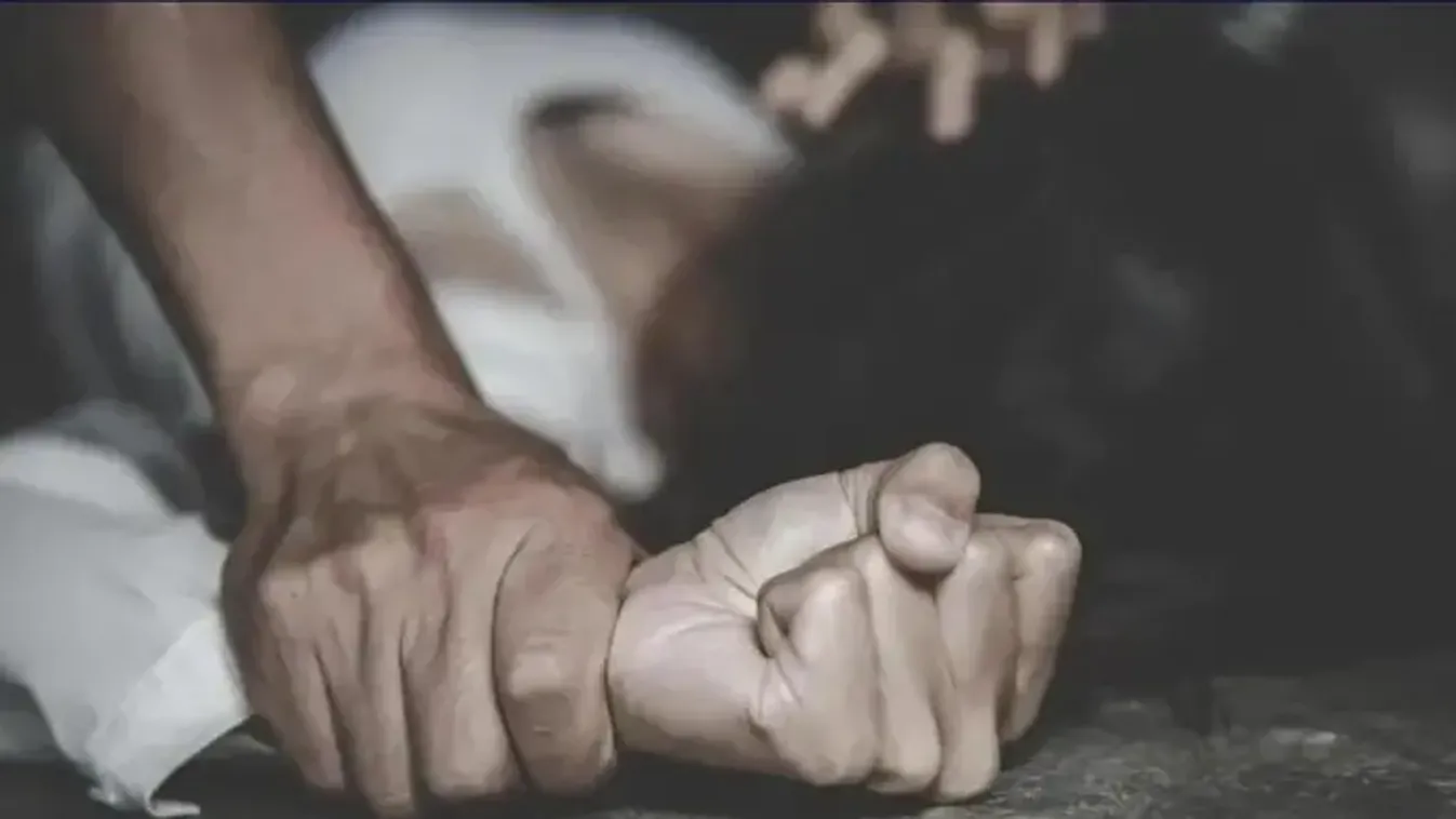 Halottnak tette magát egy nő, hogy túlélje az erőszakot