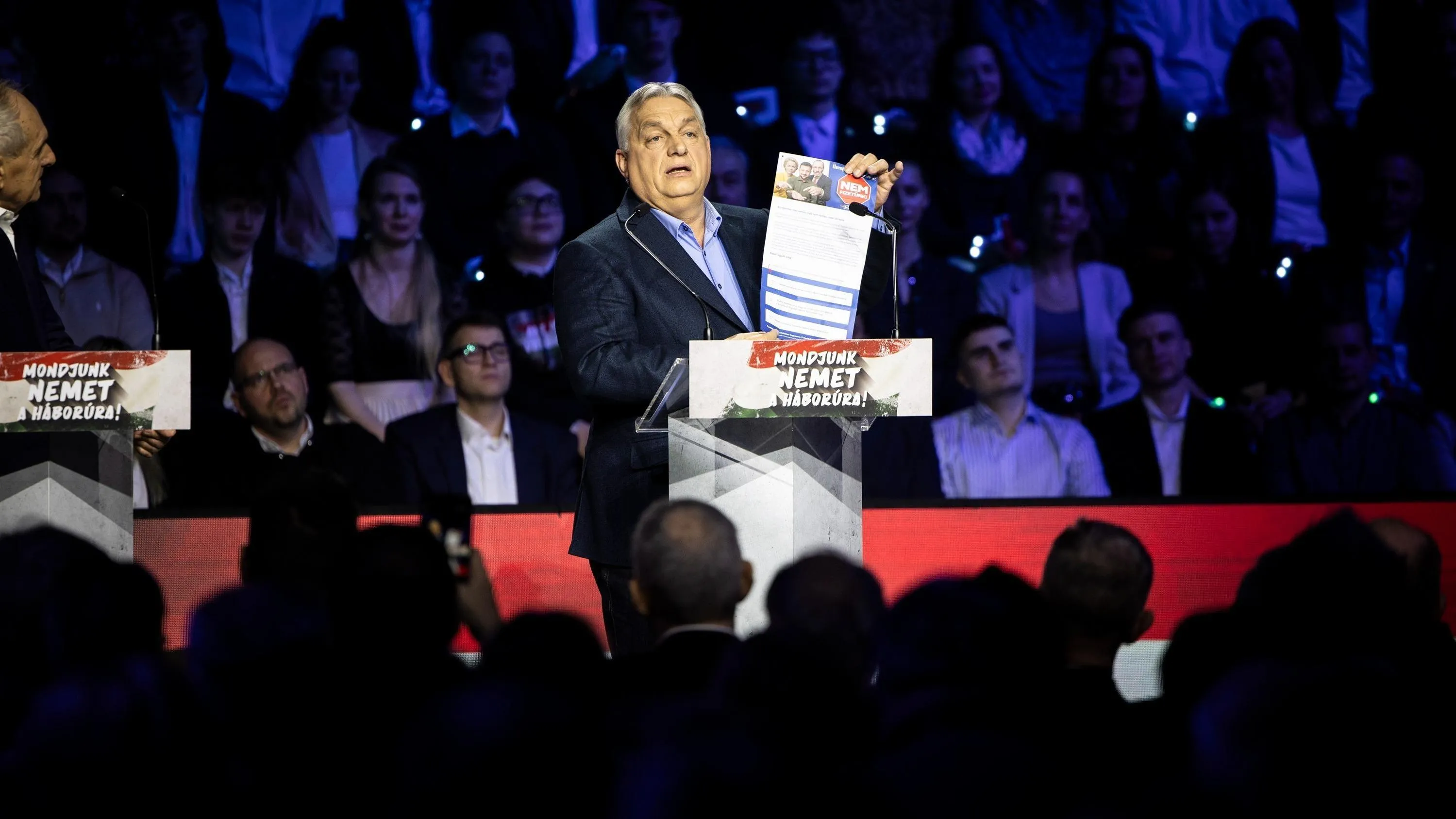 A nemzeti petícióval a magyarok nemet mondhatnak a háború finanszírozására